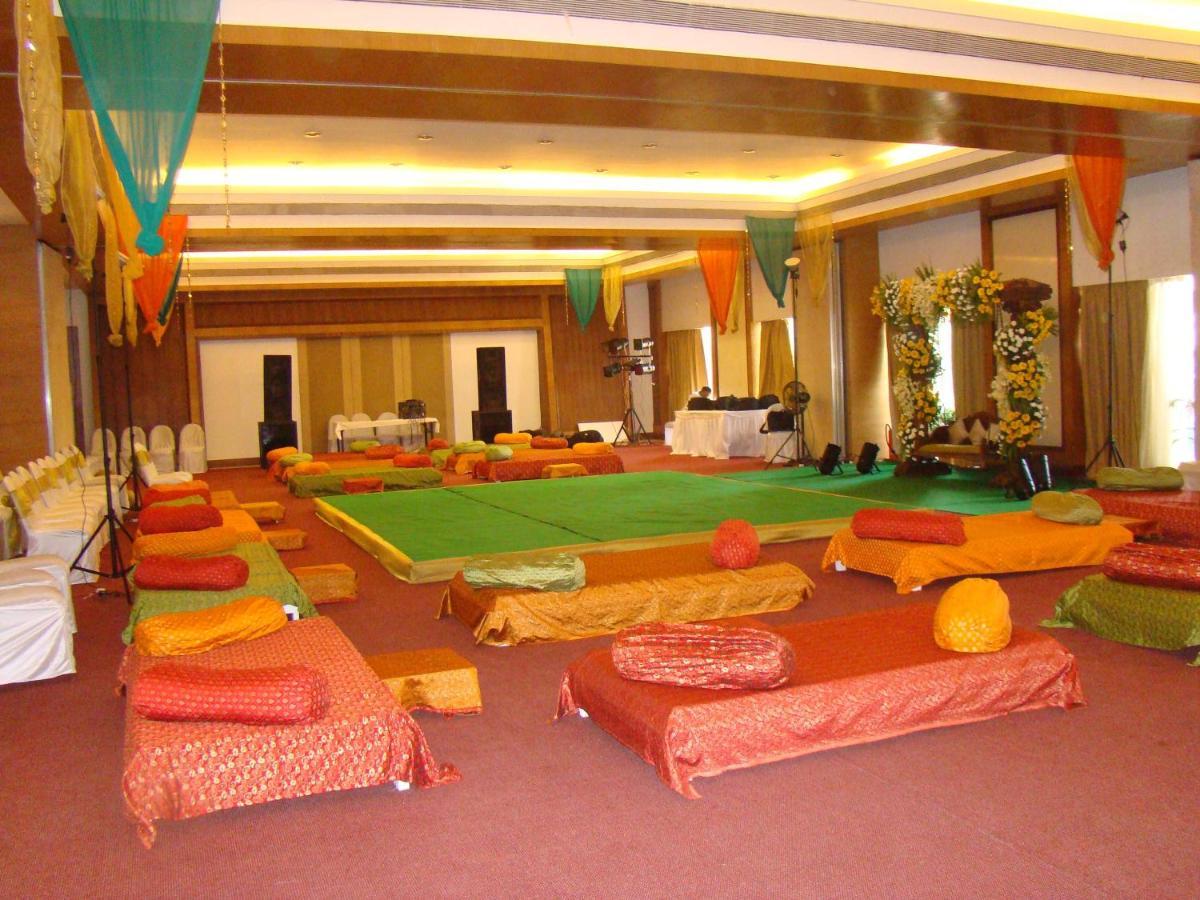 The Lagoona Resort Lonavala Esterno foto