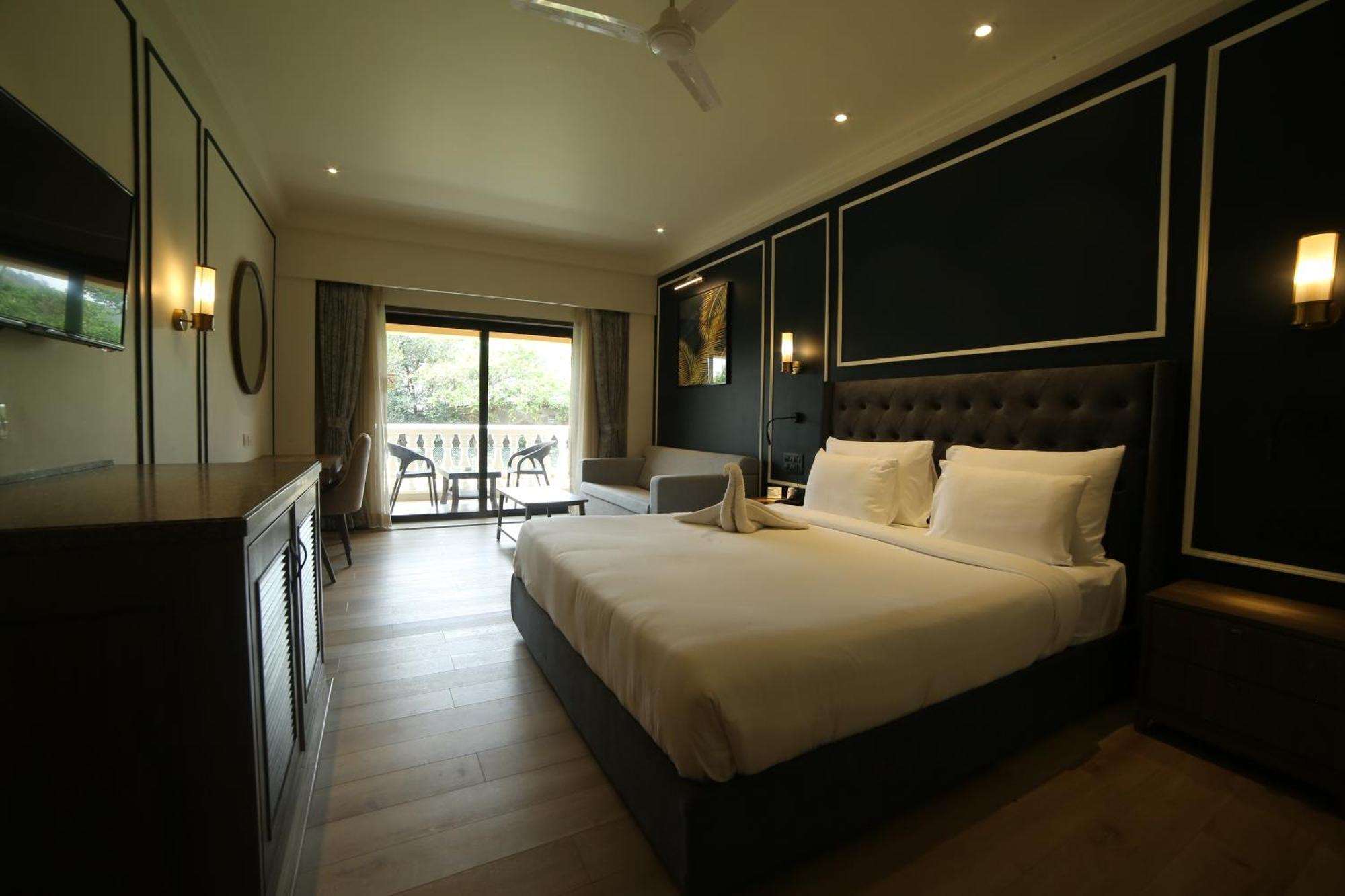 The Lagoona Resort Lonavala Esterno foto