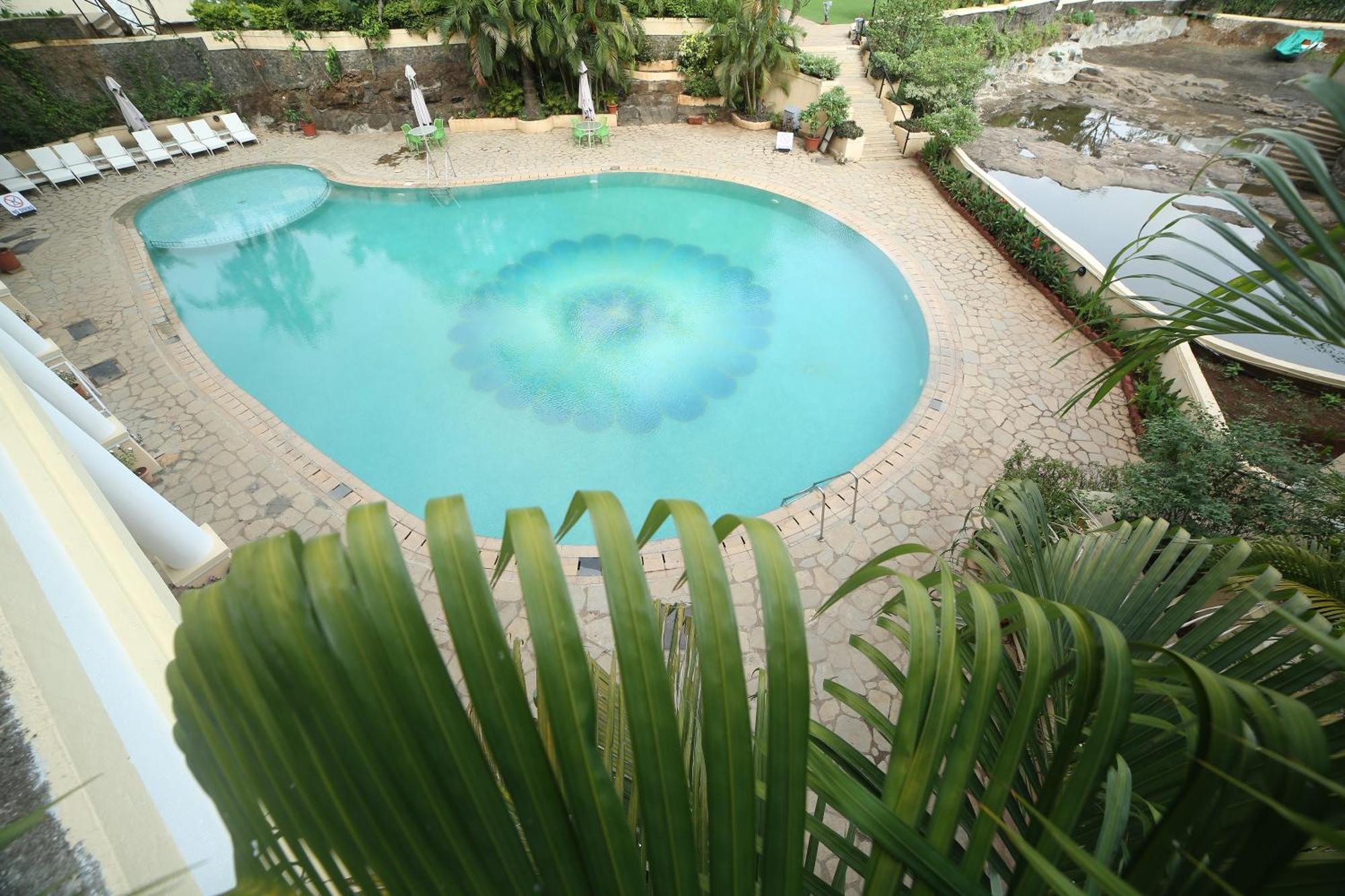The Lagoona Resort Lonavala Esterno foto