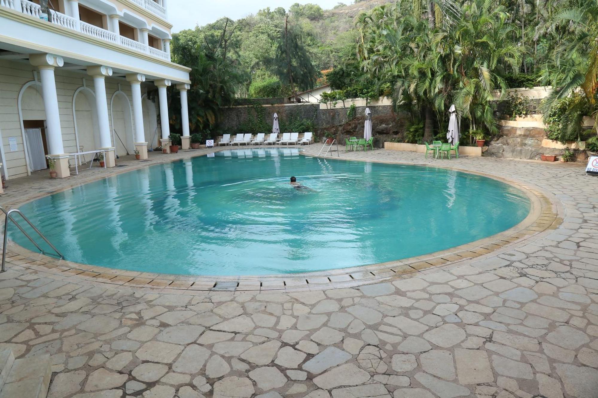 The Lagoona Resort Lonavala Esterno foto