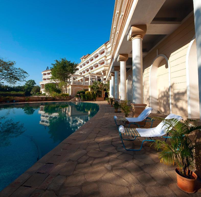 The Lagoona Resort Lonavala Esterno foto