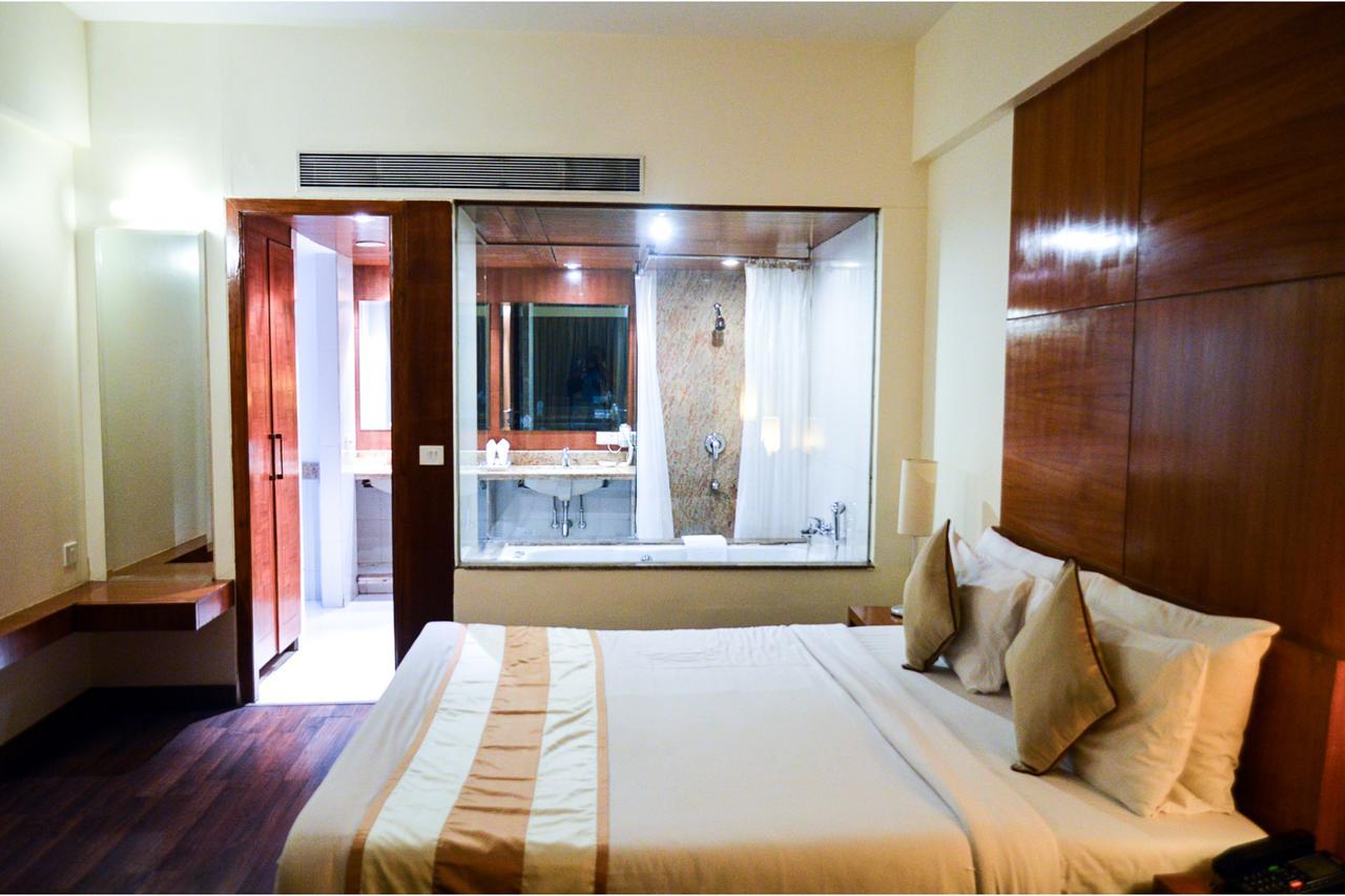 The Lagoona Resort Lonavala Esterno foto